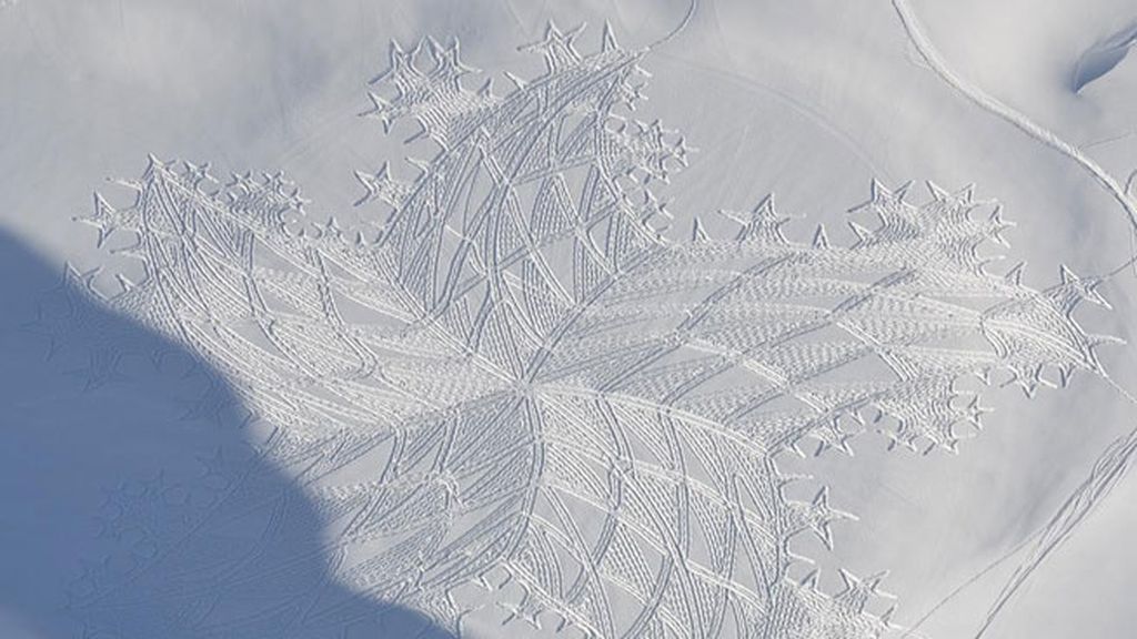 La nieve es el material de sus obras de arte