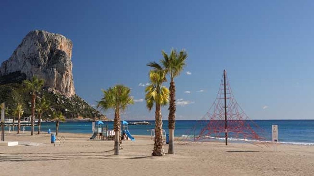 Moros, cristianos y mucha fiesta en el Arenal-Bol (Calpe)