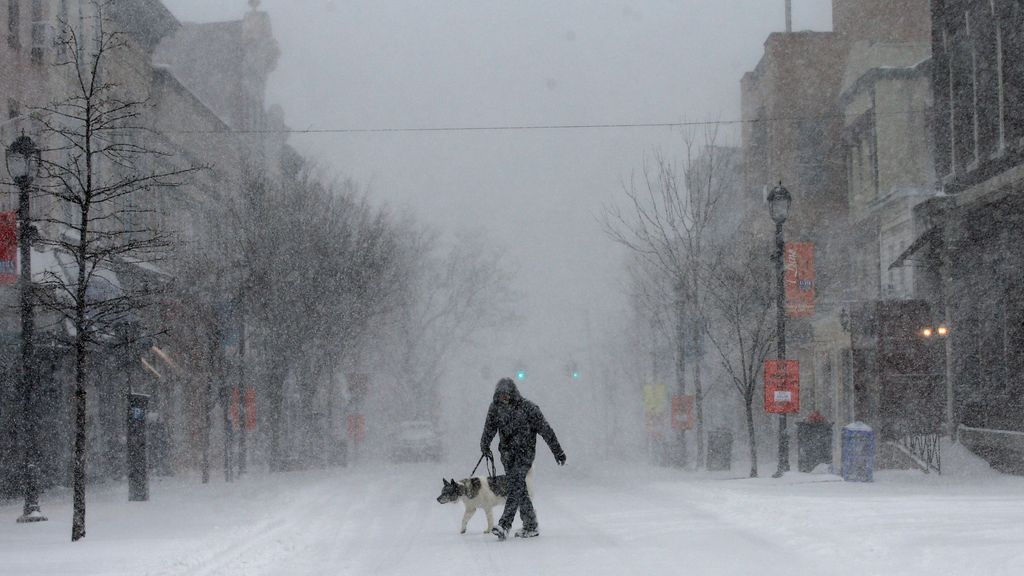 Se espera que durante el viernes la Gran Manzana acumule entre 15 y 30 cm. de nieve