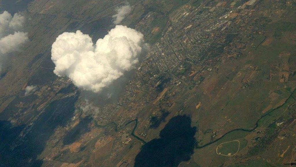 El amor está en el aire... literalmente