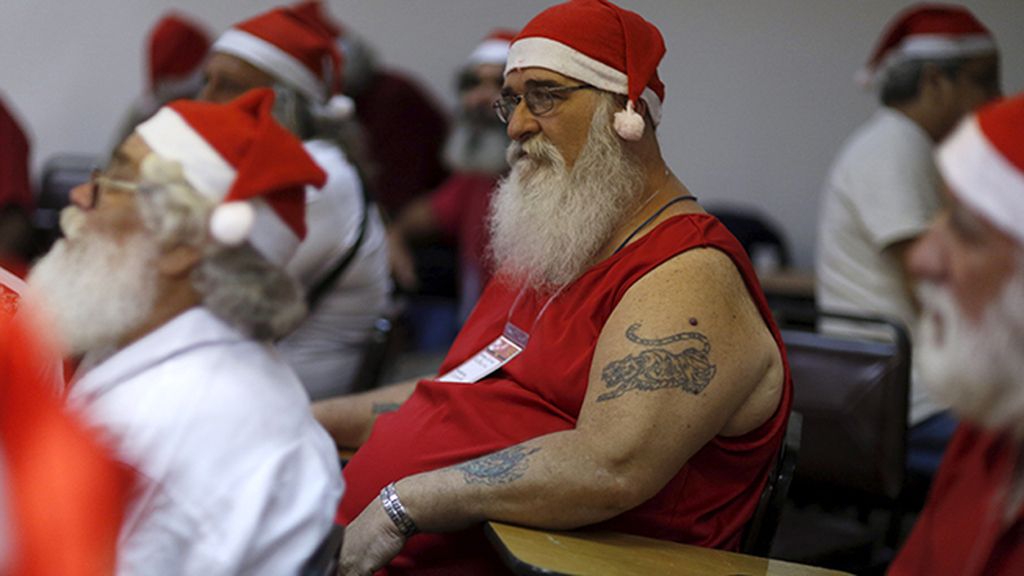 Escuela de Papa Noel en Brasil