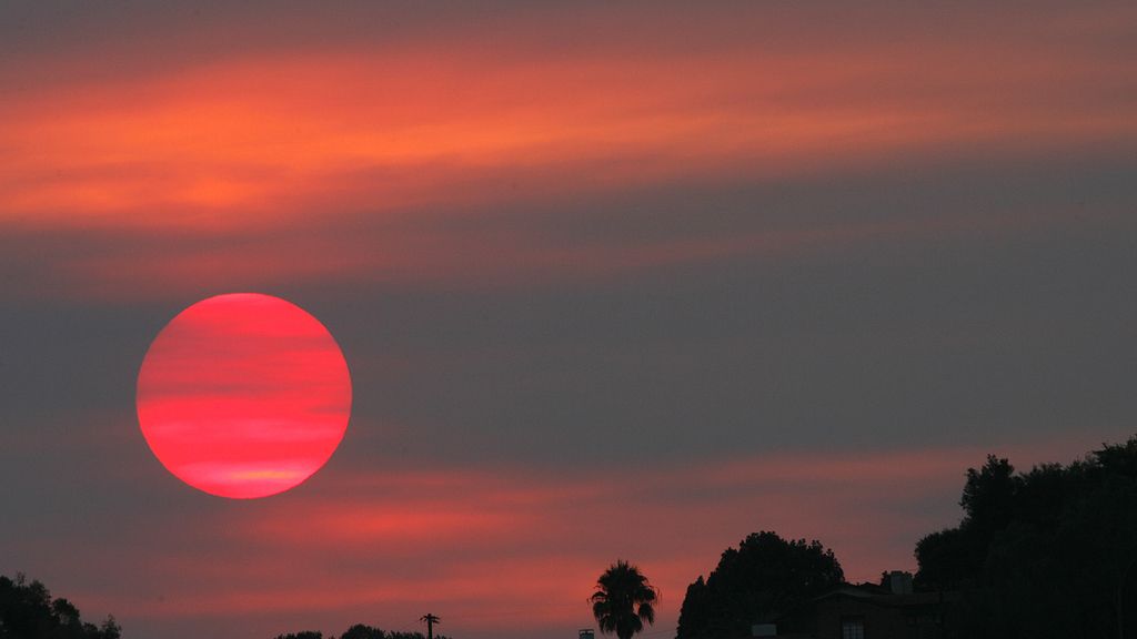 ¡Red summer! Llega la época de los atardeceres y amaneceres rojos