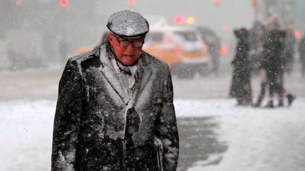 Se espera que durante el viernes la Gran Manzana acumule entre 15 y 30 cm. de nieve
