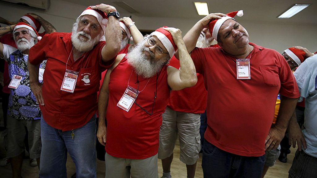 Escuela de Papa Noel en Brasil
