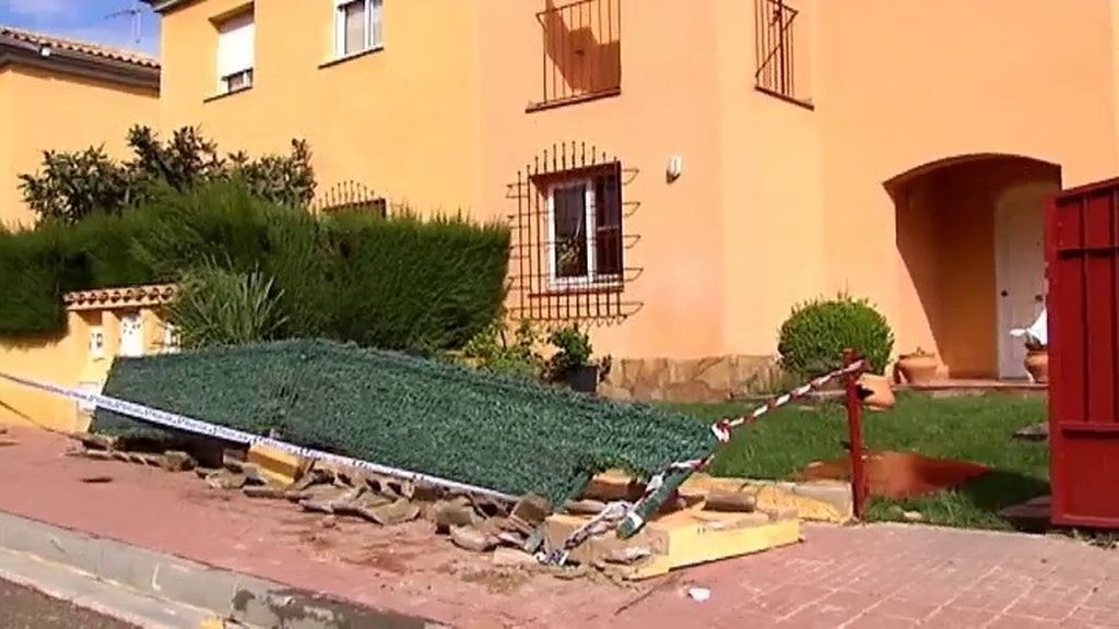 Un tornado destroza una urbanización de Mont Roig (Tarragona) en 30 segundos