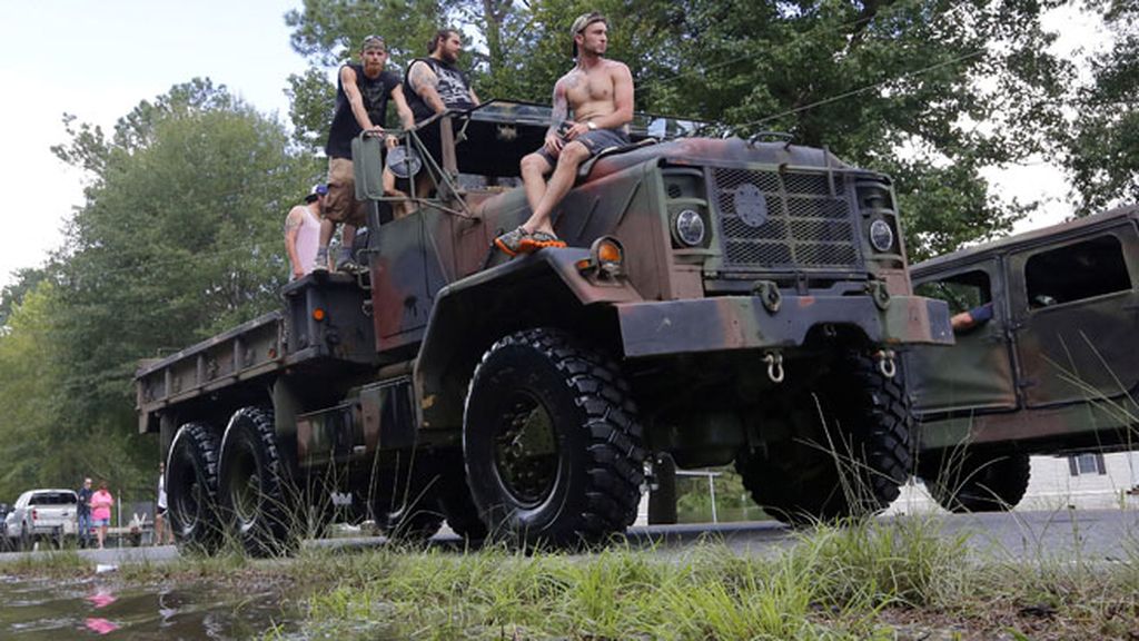 Es la peor catástrofe desde el huracán Katrina, según el gobernador del estado de Louisiana