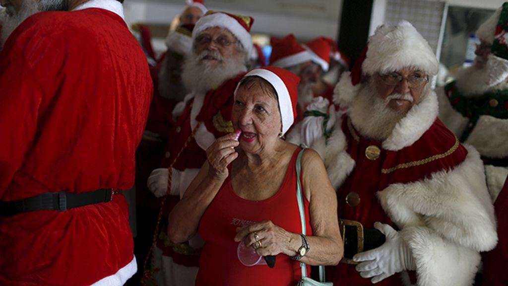 Escuela de Papa Noel en Brasil