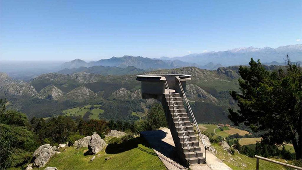 El rey de los Picos de Europa en el Mirador del Fito