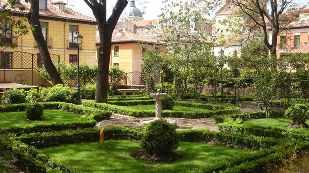 En La Latina se esconde el jardín del Príncipe de Anglona