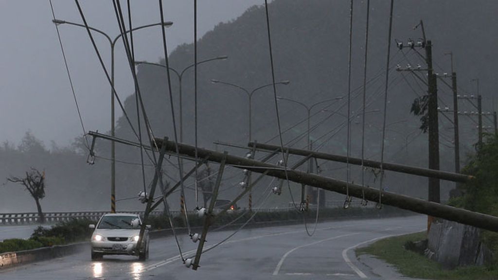 El Meranti arrasa Taiwán: las imágenes del tifón más fuerte desde hace dos décadas