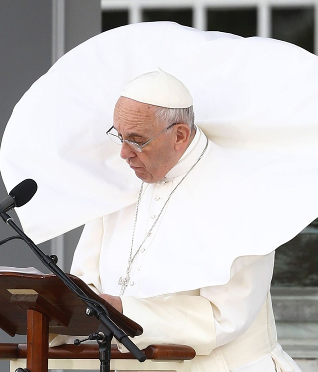 ¡Ni el Papa Francisco se libra!