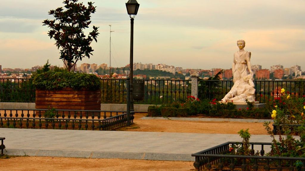 Una puesta de sol perfecta en la Dalieda de San Francisco