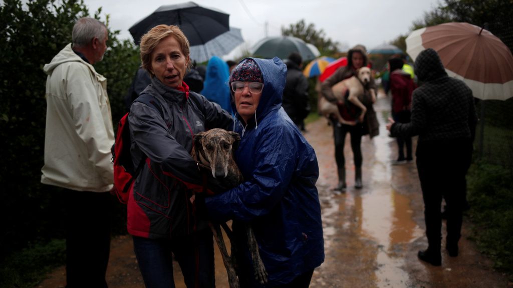 las grandes vías de la capital completamente sumergidas por el agua