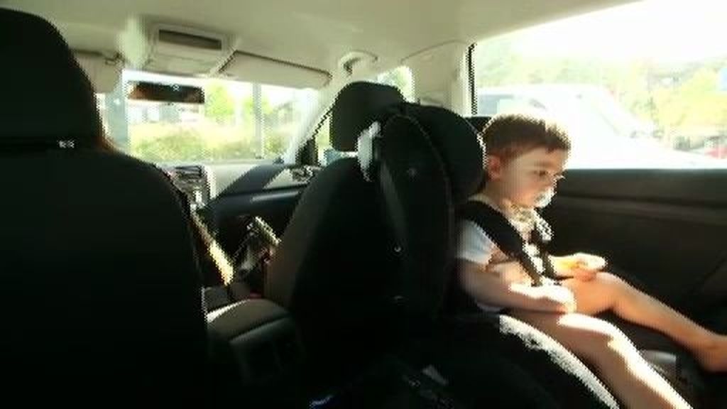 Dejar a los niños metidos en el coche con calor puede ser causa de muerte