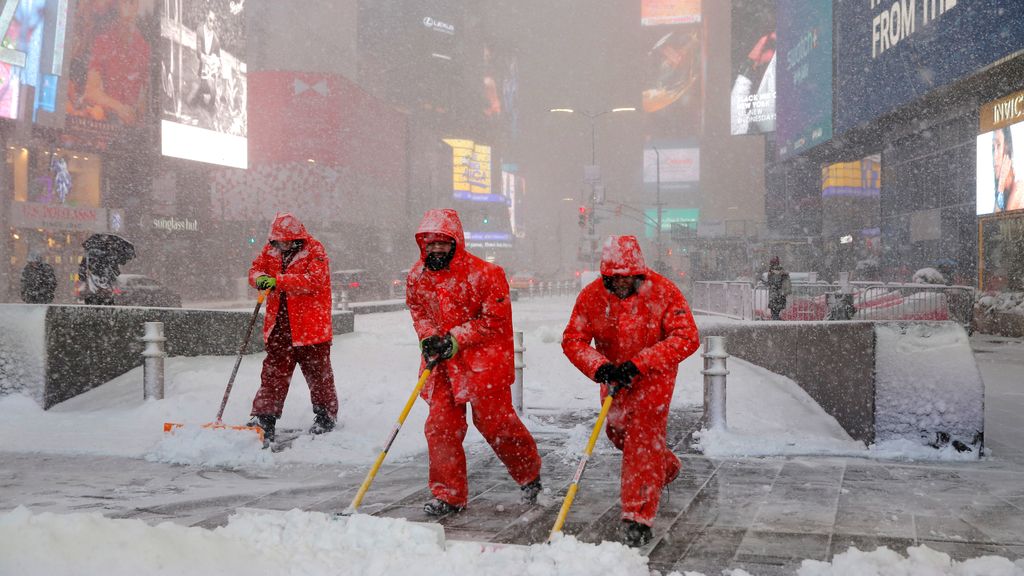 Nueva York, de blanco: Times Square y otros icónicos rincones cubiertos de nieve