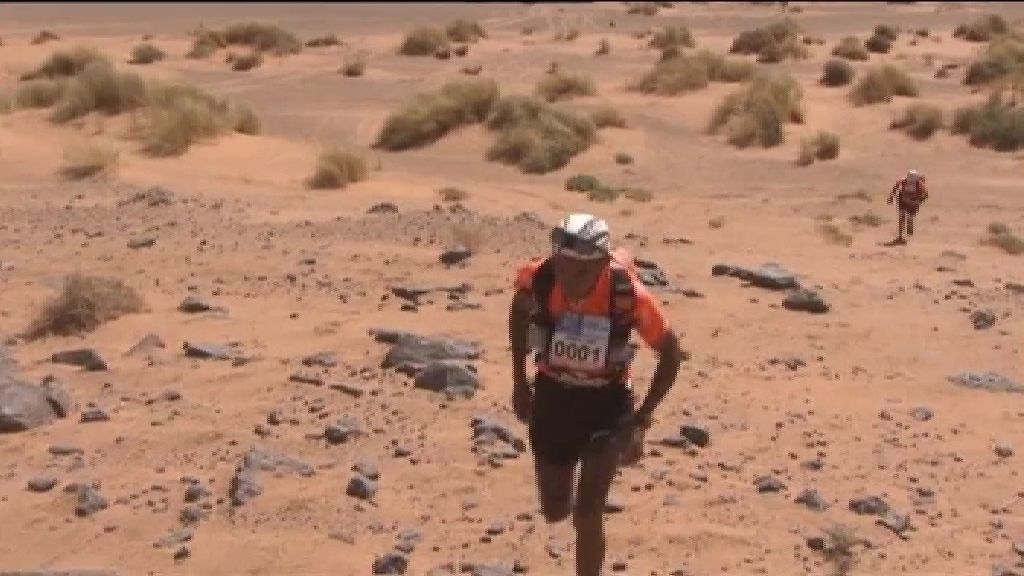 El 'Maratón de las Arenas'  en Marruecos pone a prueba la resistencia humana