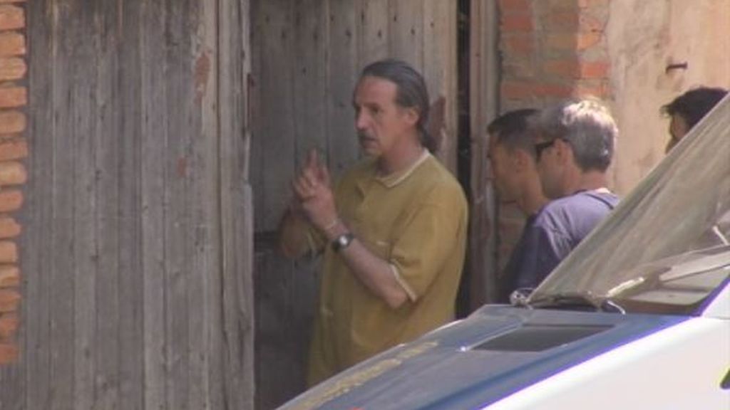 Registran las propiedades del sospechoso del triple crimen de Burgos