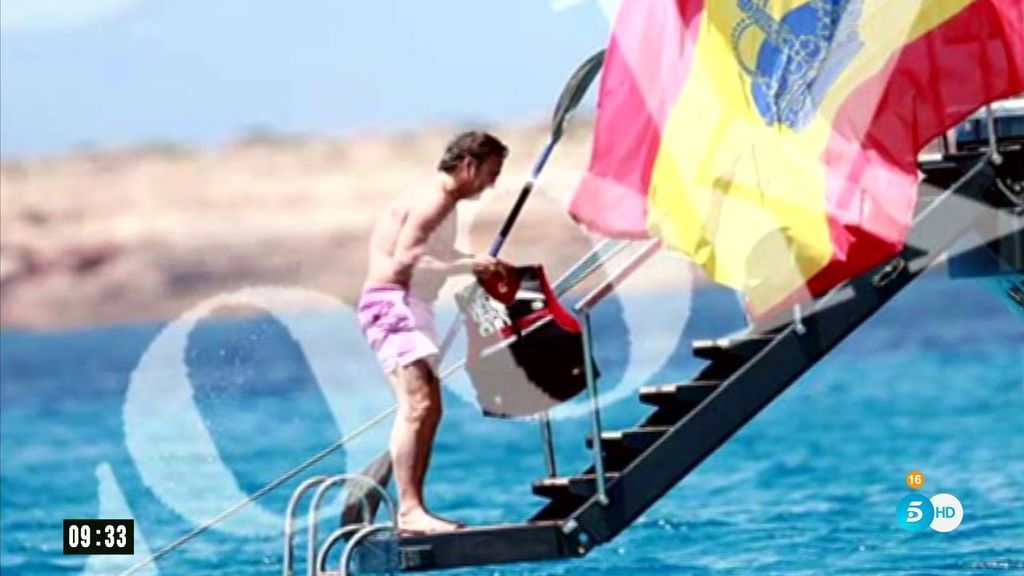 Josep Pujol, en un yate de ocho millones de euros y bajo una gran bandera de España