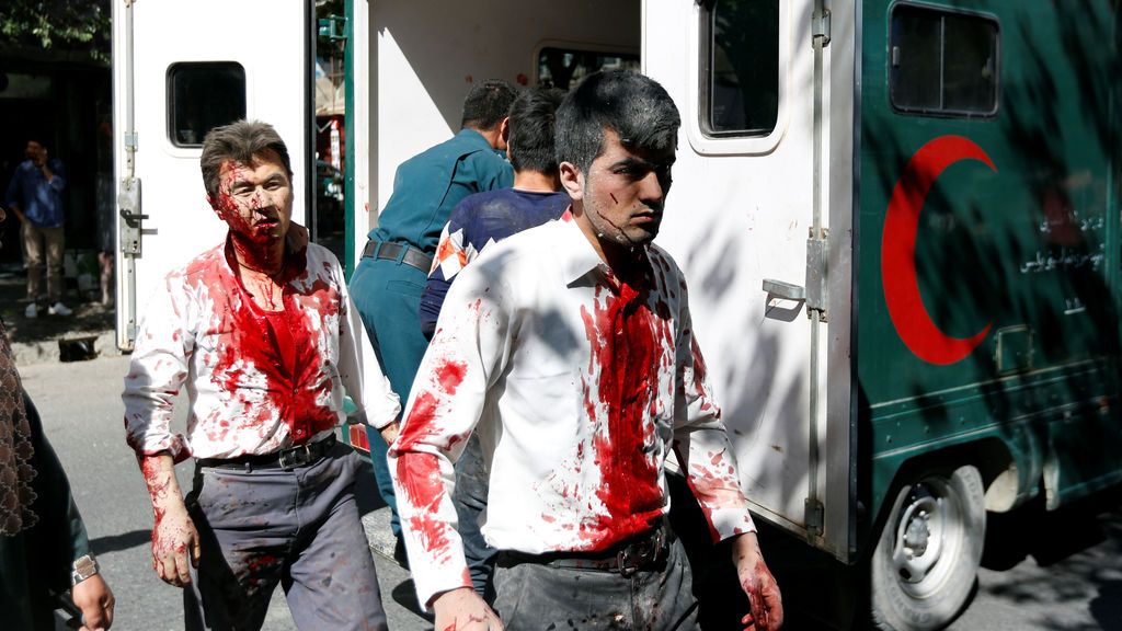 Atentado suicida en Kabul: Los muertos rozan el centenar  y suben a 350 los heridos