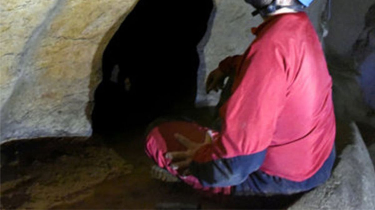 Muere un espeleólogo en un desprendimiento de rocas en una cueva de Galdames
