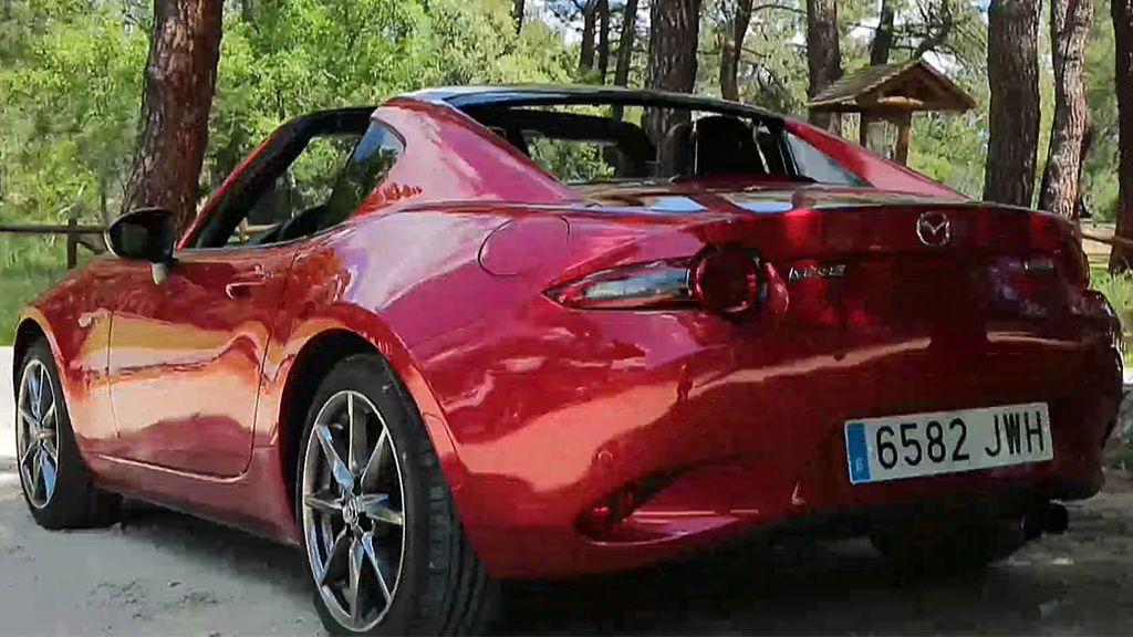 El descapotable más vendido de la historia: así es la actualización del nuevo Mazda MX5 RF