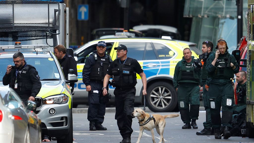 Ataque en Londres: Varios muertos en dos ataques simultáneos