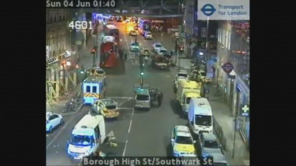 Momentos posteriores al ataque en el Mercado de Borough de Londres