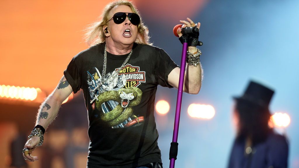 ¡Axl Rose es del Atleti! El momentazo del concierto de Guns N'Roses que emocionó a los colchoneros