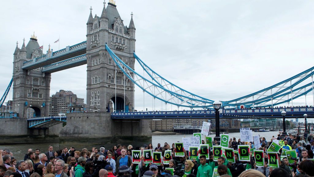 Atentado de Londres: Miles de personas, en la vigilia por las víctimas