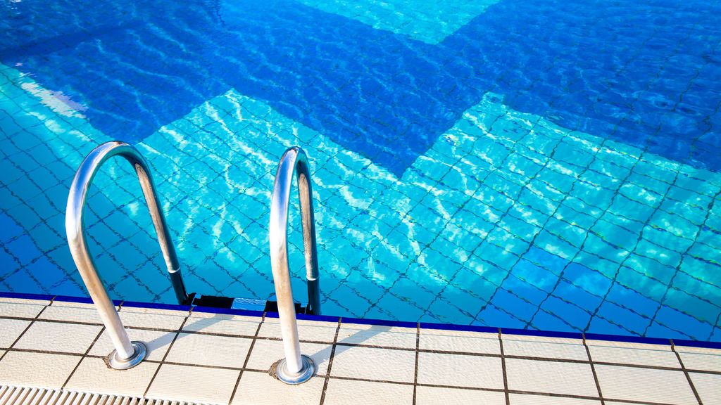 ¿Cómo evitar que los niños se ahoguen en la piscina? La norma de Seguridad Infantil que puede salvar ua vida