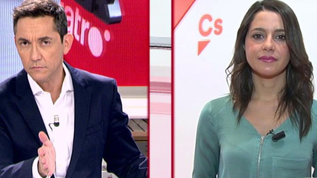Inés Arrimadas: “El gobierno de la Generalitat está obsesionado con ir hacia atrás, Puigdemont es como Marty McFly”