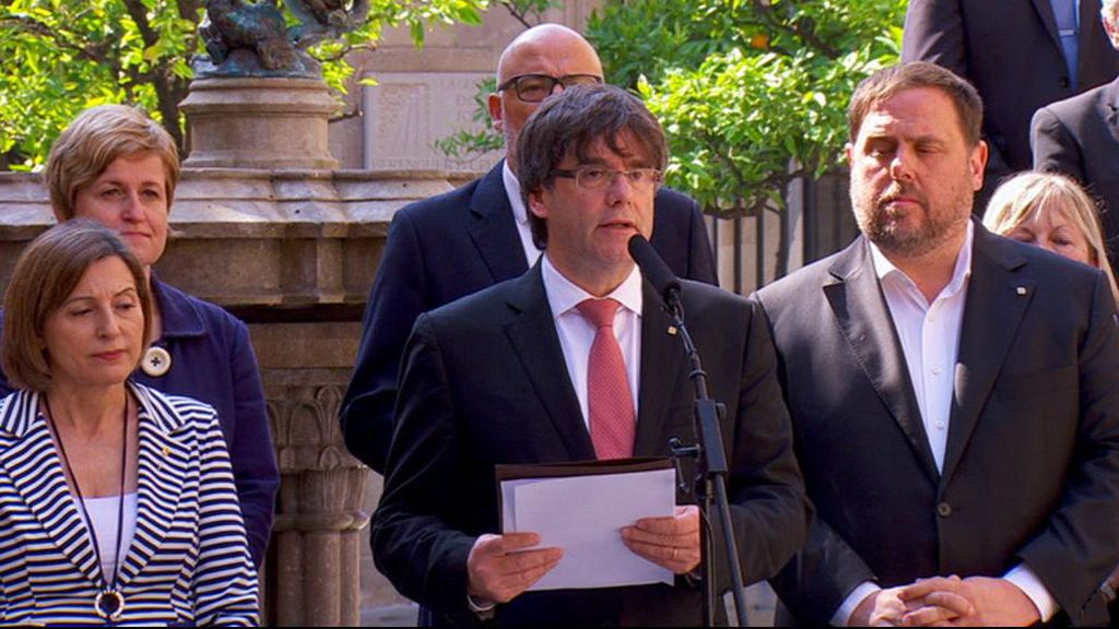Puigdemont pone fecha y pregunta al referéndum en Cataluña
