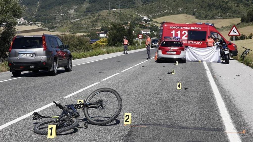 Fallece atropellado un ciclista en la localidad navarra de Erice de Iza