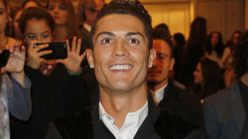 ¡Menuda sorpresa! ¡Cristiano Ronaldo se convierte en padre de mellizos!