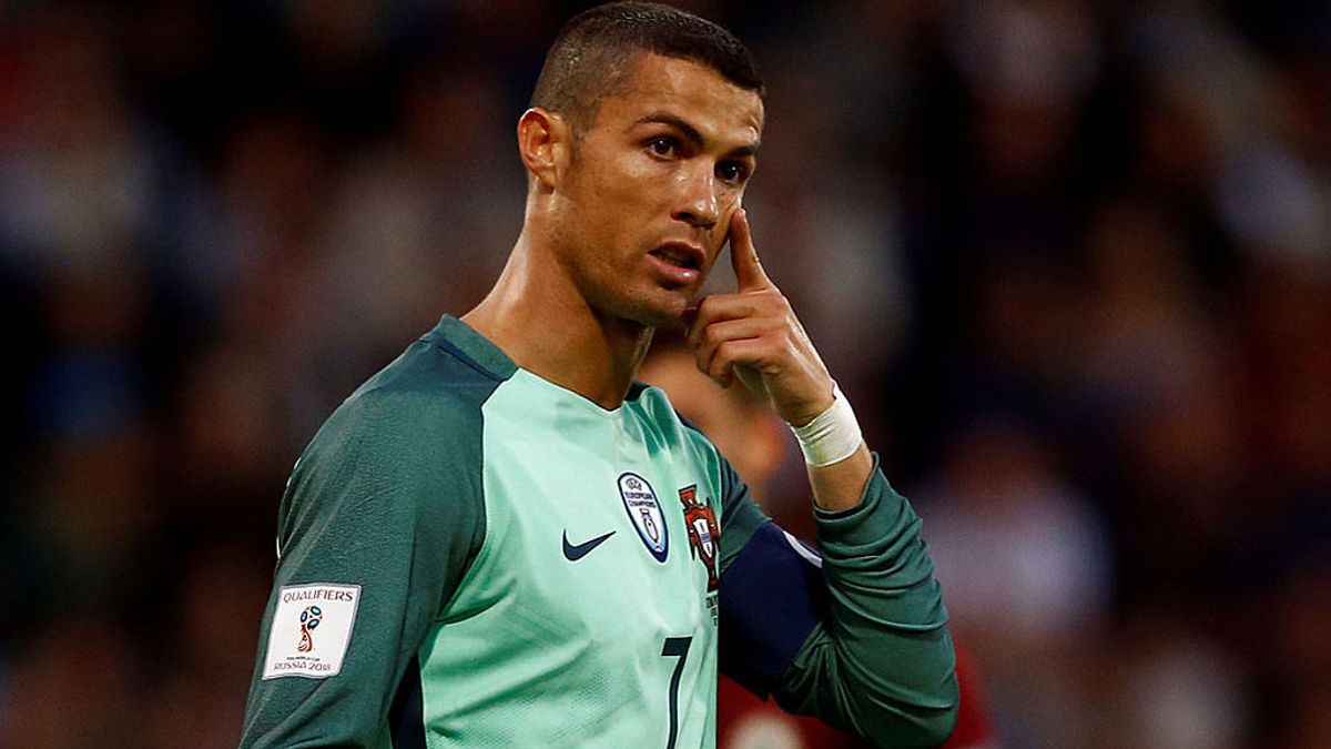 Cristiano Ronaldo, padre de gemelos, según la prensa portuguesa Cristiano Ronaldo, padre de gemelos, según la prensa portuguesa