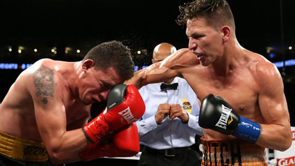 El boxeador Daniel Franco, en coma y con dos hemorragias cerebrales después de este brutal KO