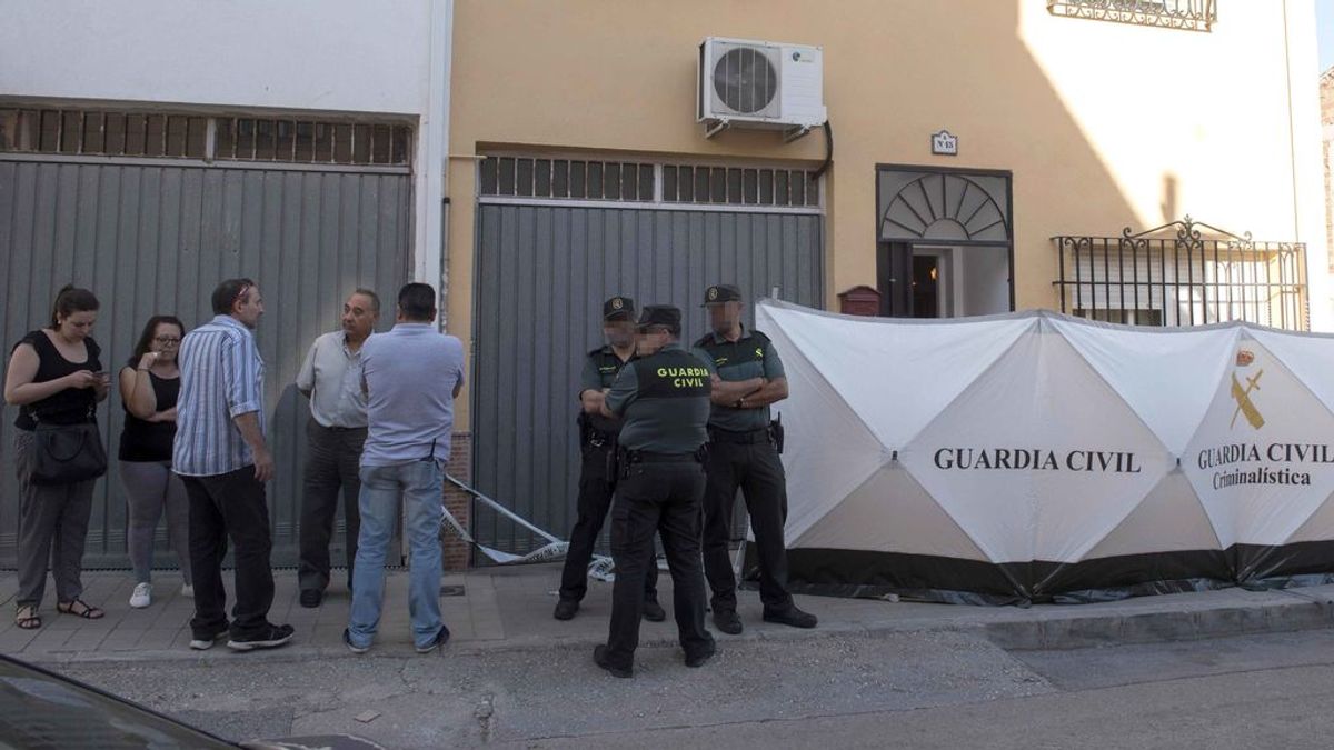 Un hombre mata presuntamente a su mujer de un disparo en Las Gabias ( Granada)