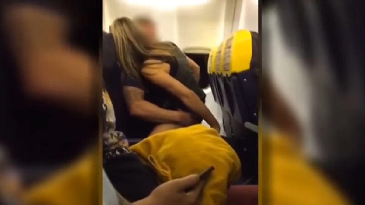 El joven grabado manteniendo relaciones sexuales en un avión “le puso los cuernos a su novia embarazada”