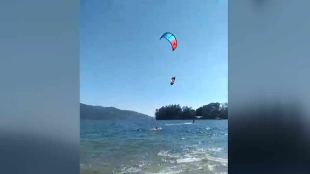 Los héroes del kitesurf que rescataron a cinco bañistas