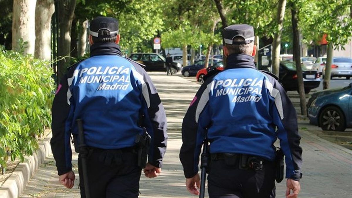 Un camión descontrolado causa el pánico en Ciudad Lineal (Madrid) por miedo a que fuera un atentado terrorista