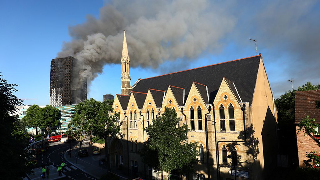Infierno en un bloque de viviendas en Londres