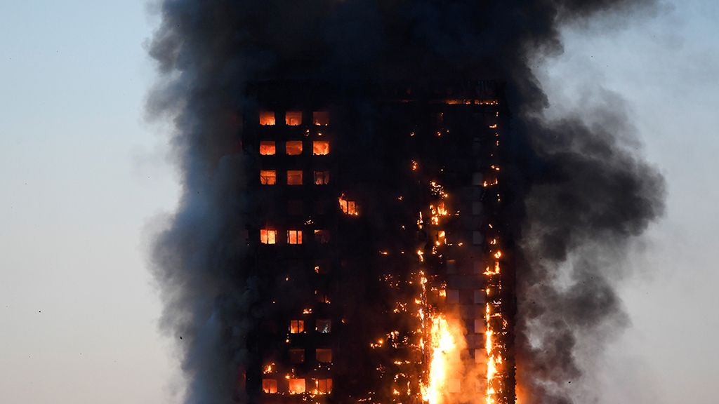 Infierno en un bloque de viviendas en Londres