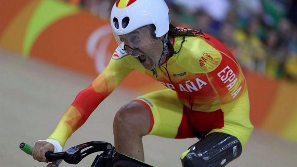 El ciclista y medallista paralímpico Juanjo Méndez, atropellado mientras se entrenaba