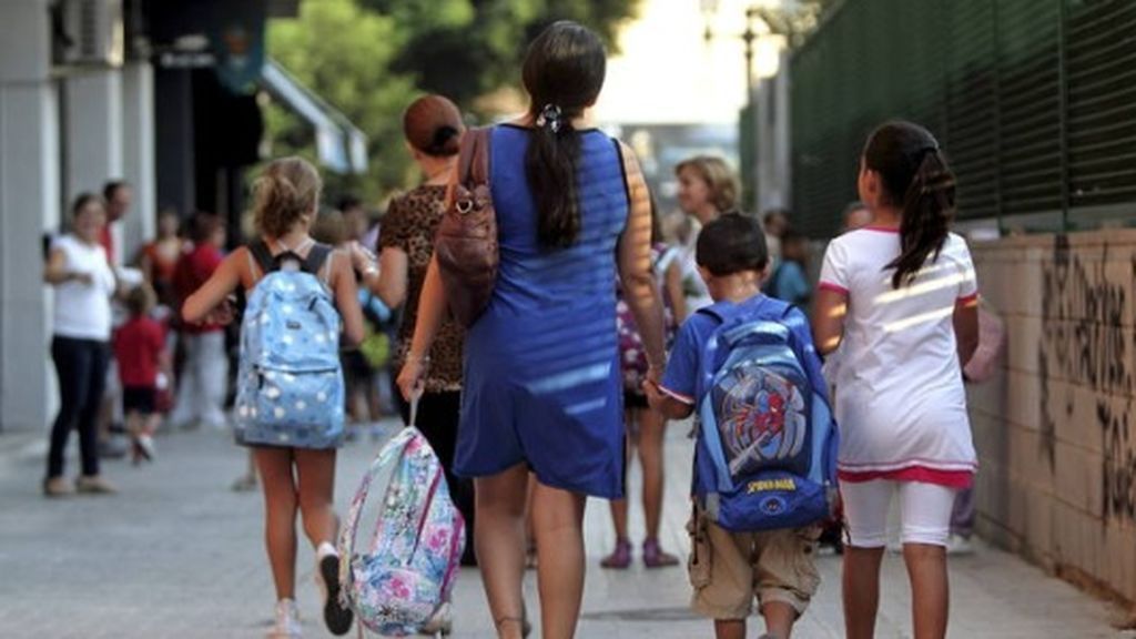 colegios niños colegios niños