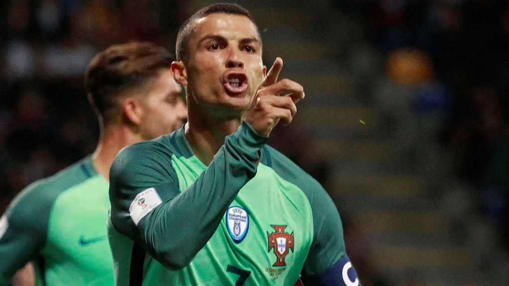 Cristiano ya ha contado a sus compañeros de Portugal que se quiere ir del Real Madrid