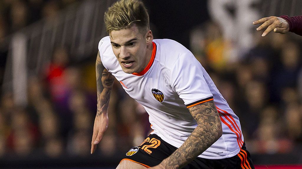 Santi Mina, en libertad sin fianza tras pasar la noche en 