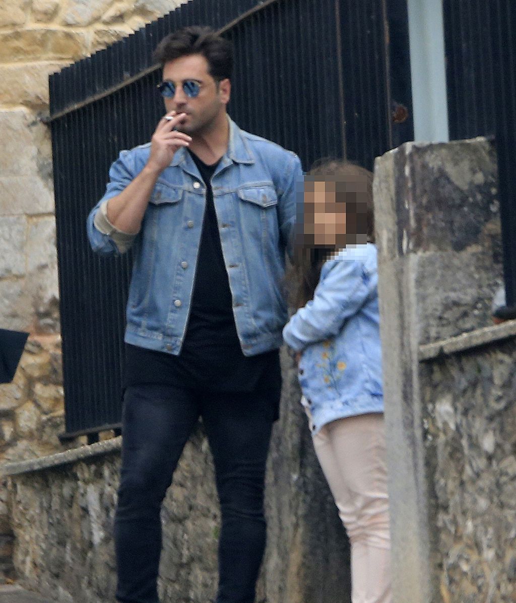 ¡Qué tiernos! Las caricias de Busta a Paula antes de la Comunión de Daniella