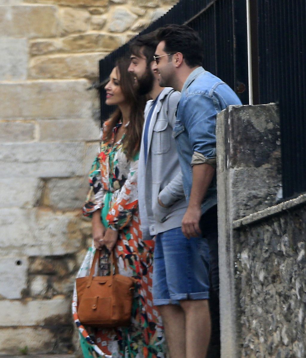 ¡Qué tiernos! Las caricias de Busta a Paula antes de la Comunión de Daniella