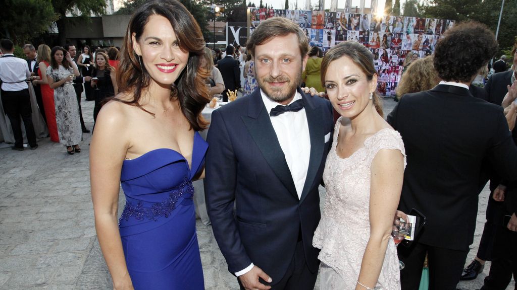 Famosas y lentejuelas en los premios Yo Dona