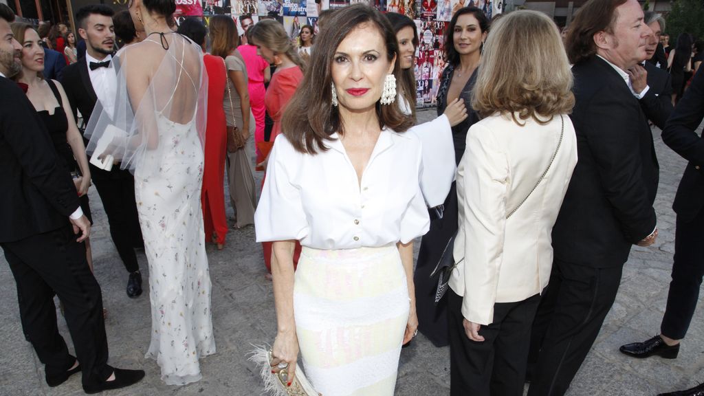 Famosas y lentejuelas en los premios Yo Dona